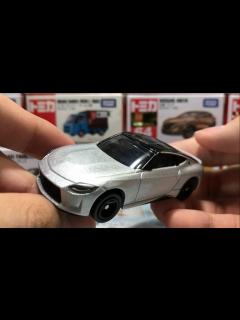 [x]トミカ 日産 フェアレディZ 開封 - YouTube