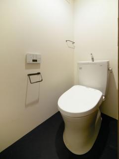 [x]トイレインテリア65選☆生活感を無くしたシンプルで快適な空間を作ろう！ | folk