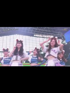 [x]かわいすぎるきつねダンス ファイターズガール＆乃木坂46 紅白歌合戦 2022/12/31 - YouTube