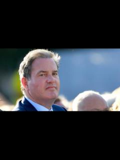 [x]Chris O'Neill hårt drabbad – stoppas | Svensk Dam