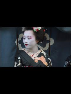 [x]芸・舞妓さんずいき祭りのお出迎え 京都・上七軒 - YouTube