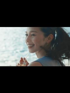[x]中条あやみ、夏ワンピ＆ポニーテール姿で涼しげに微笑む CMソングは山下達郎書き下ろし楽曲「Sync Of Summer」を起用 『キリン 午後 ...