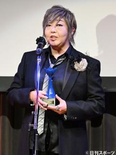 [x]緒方恵美「中の人の性別もそろそろ」声優アワード主演女優賞受賞の壇上でジェンダーフリー提言 - アニメ・ゲーム写真ニュース : 日刊スポーツ