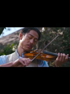 [x]EXILE・AKIRA、山田耕筰役でバイオリンを弾く姿を初披露 ATSUSHIが歌う童謡も 映画「この道」本予告が公開 - YouTube